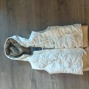 American eagle puff vest